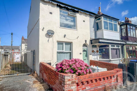 George Street, Blackpool, FY1 3HZ 2 bed end of terrace house for sale