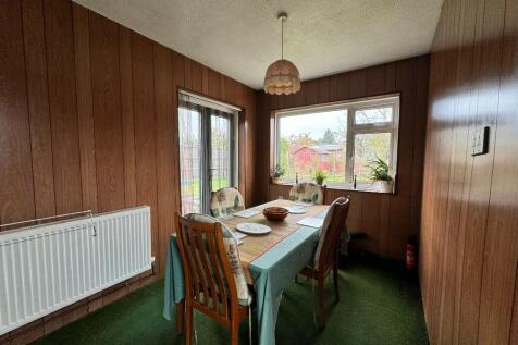 3 bedroom bungalow for sale