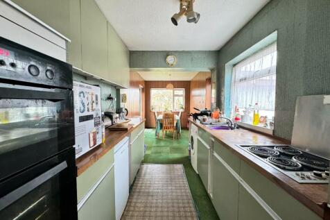 3 bedroom bungalow for sale