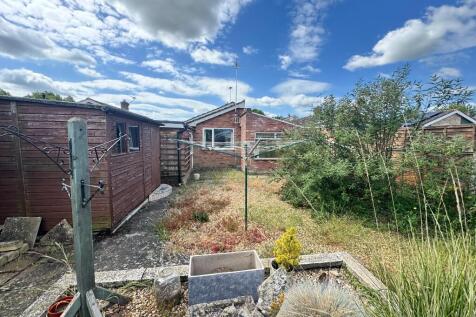 2 bedroom bungalow for sale