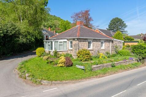 2 bedroom detached bungalow for sale