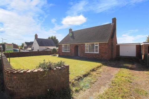 High Street, Sheffield S21 2 bed detached bungalow for sale