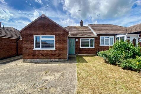 2 bedroom semi-detached house for sale