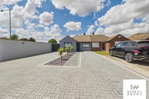 2 bedroom semi-detached bungalow for sale