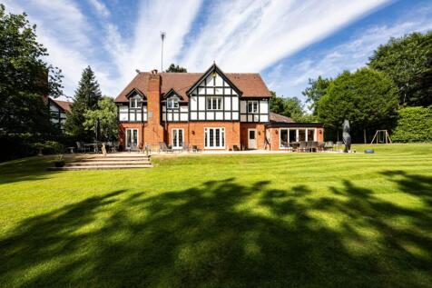 5 bedroom detached house for sale
