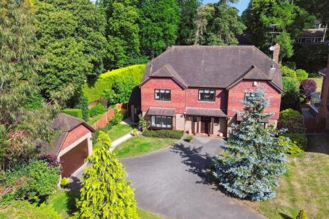 The Beeches, Chorleywood, WD3 5 bed detached house for sale