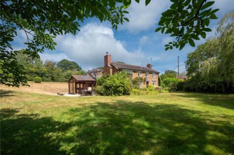 Cross Bank, Worcestershire DY12 4 bed equestrian property for sale