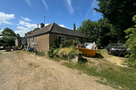 Wheatsheaf Lane, Greetham 4 bed detached bungalow for sale