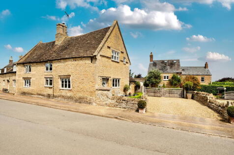 Main Street, Yarwell, Peterborough 4 bed semi