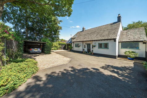 Melton Road, Langham, Oakham 3 bed cottage for sale