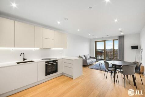 Capital Interchange Way Brentford TW8 1 bed apartment for sale