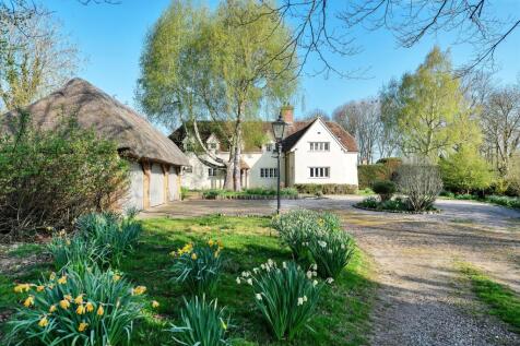 5 bedroom detached house for sale