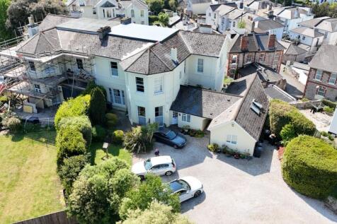 11 bedroom block of apartments for sale