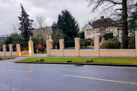 6 bedroom detached house for sale