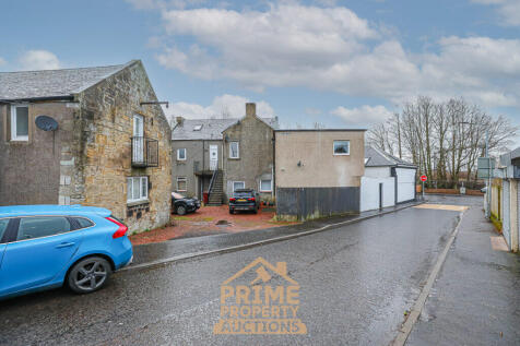 3 bedroom flat for sale