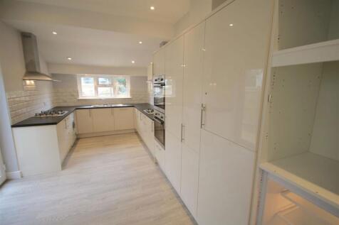House of multiple occupation for sale