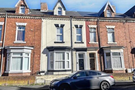 House of multiple occupation for sale