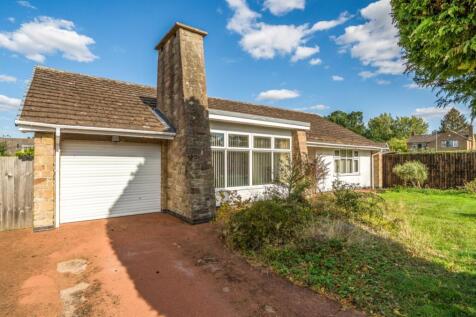 3 bedroom detached bungalow for sale