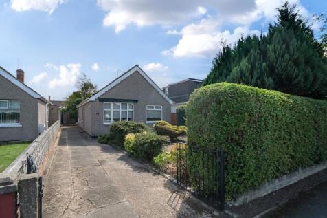 2 bedroom detached bungalow for sale