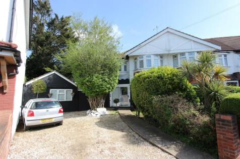 Beckenham Gardens, London 3 bed end of terrace house for sale
