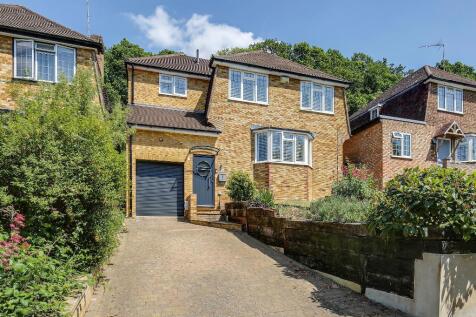 South Croydon CR2 4 bed detached house for sale