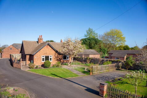 3 bedroom detached bungalow for sale