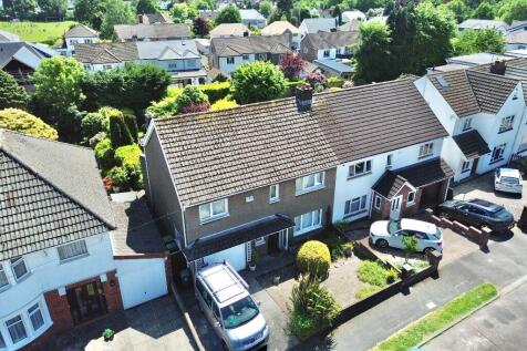4 bedroom semi-detached house for sale