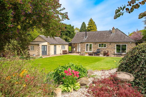 Barnsley Road, Silkstone 5 bed detached bungalow for sale