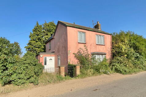 Strawberry House, Euximoor, Christchurch 3 bed detached house for sale