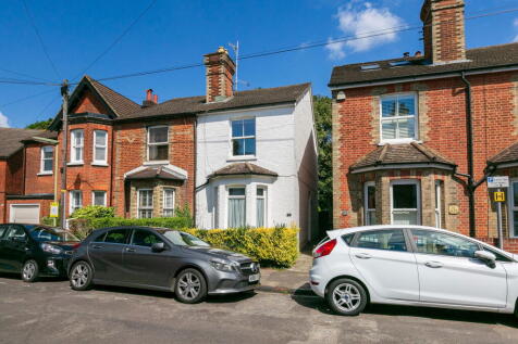 Gardner Road, Guildford, GU1 2 bed semi