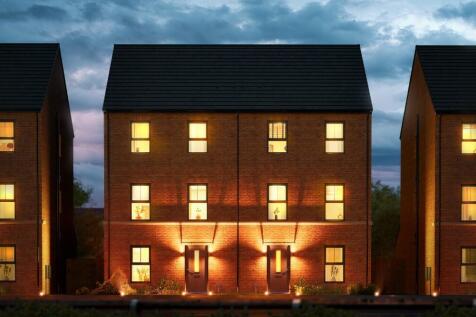 4 bedroom semi-detached house for sale