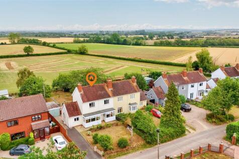 Owletts End, Pinvin, Pershore 3 bed semi