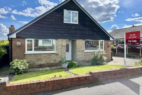Ladyshore Road, Little Lever, Bolton... 4 bed detached house for sale