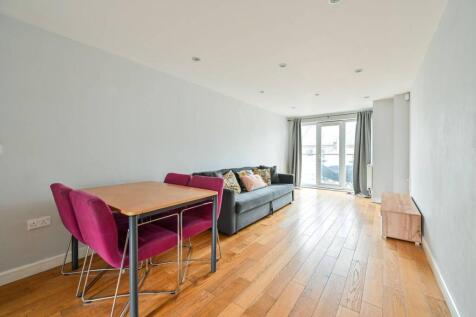 Lytham Street, Elephant and Castle... 2 bed flat for sale