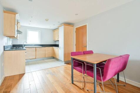 Lytham Street, Elephant and Castle... 2 bed flat for sale