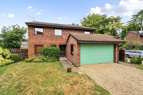 Norton Ride, Lychpit 4 bed detached house for sale