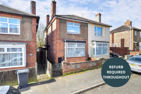 Melton Road North, Wellingborough NN8 3 bed semi