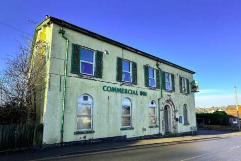 Detached house for sale