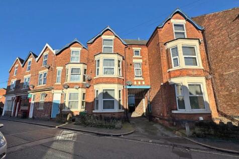 9 bedroom terraced house for sale