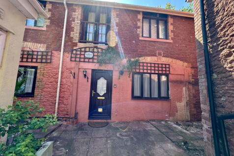 Old Mill Road, Torquay, TQ2 6HT 2 bed semi