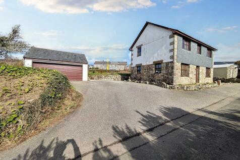 Penryn TR10 4 bed detached house for sale