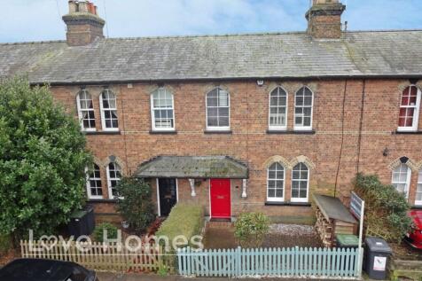 Station Road, Harlington, LU5 6LD 3 bed terraced house for sale