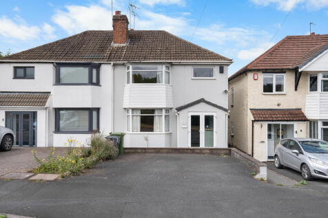 Callowbrook Lane, Rednal, Birmingham... 3 bed semi