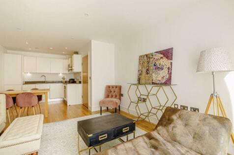 2 Grove Place, London SE9 1 bed flat for sale