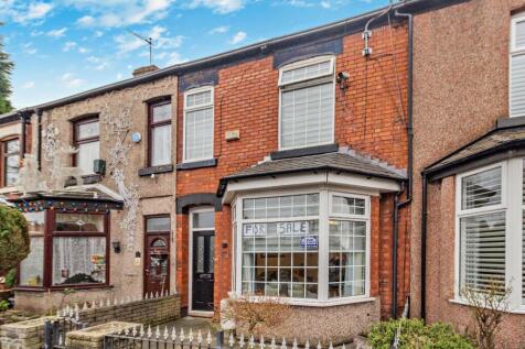 4 bedroom terraced house for sale