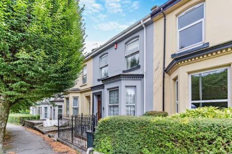 4 bedroom terraced house for sale