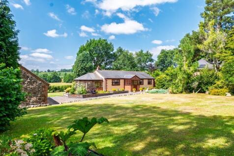 3 bedroom detached bungalow for sale