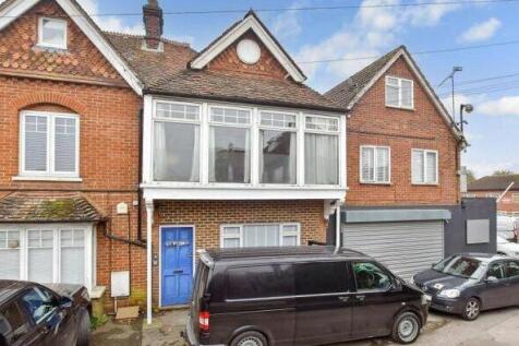 The Common, Cranleigh GU6 2 bed flat for sale