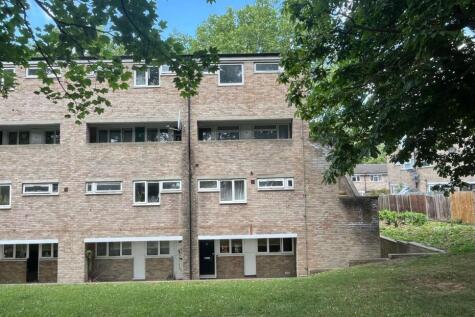 Beckenham BR3 2 bed maisonette for sale