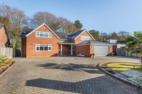 Taunton Road, Sale 5 bed detached house for sale